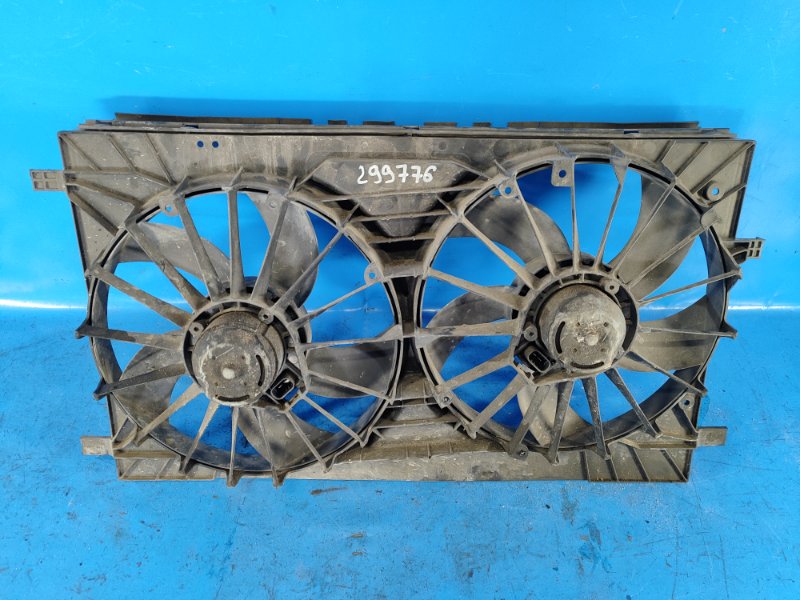 2013 CHRYSLER 200 Main Radiator Fan Diffuser