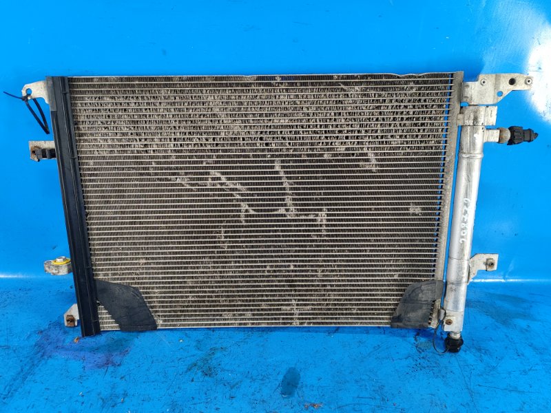 VOLVO XC70 00–07 2006 Air Conditioning Condenser