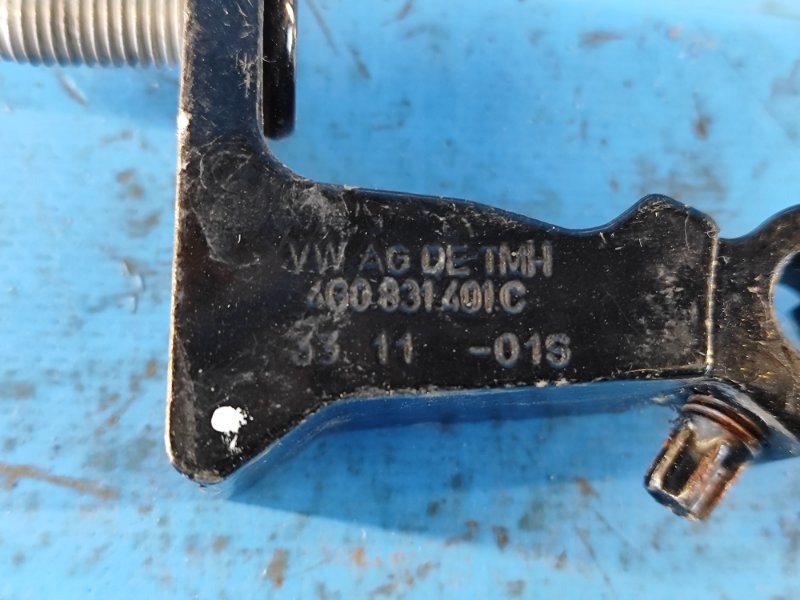Door hinge AUDI A6 (C7) 11-18 2011 Left.