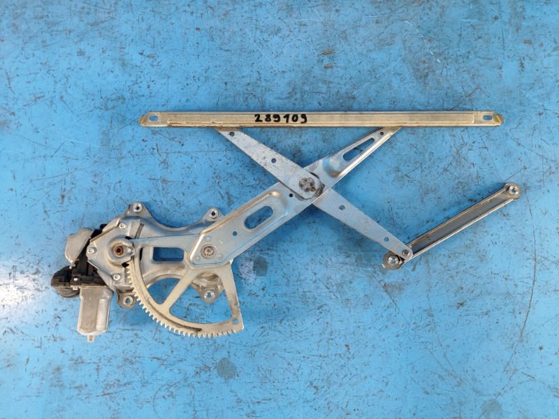 Window regulator TOYOTA PRIUS PLUS 11-14 Right Rear