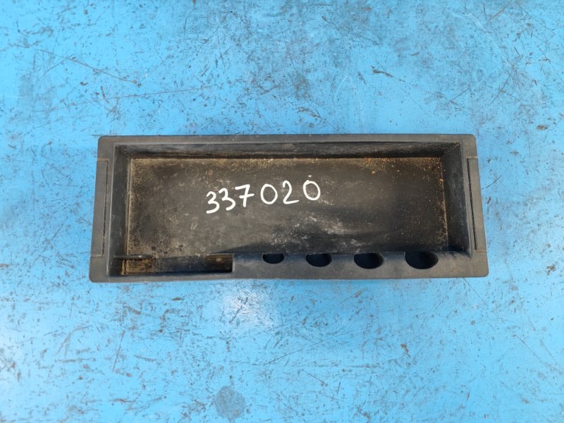 Central console for Ford Expedition 17-2018
