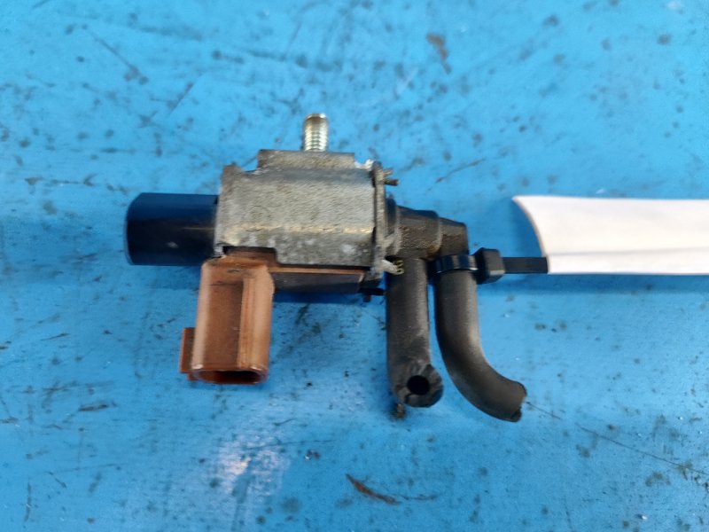Electromagnetic valve (vacuum) MAZDA 3 BL 09-13 2009