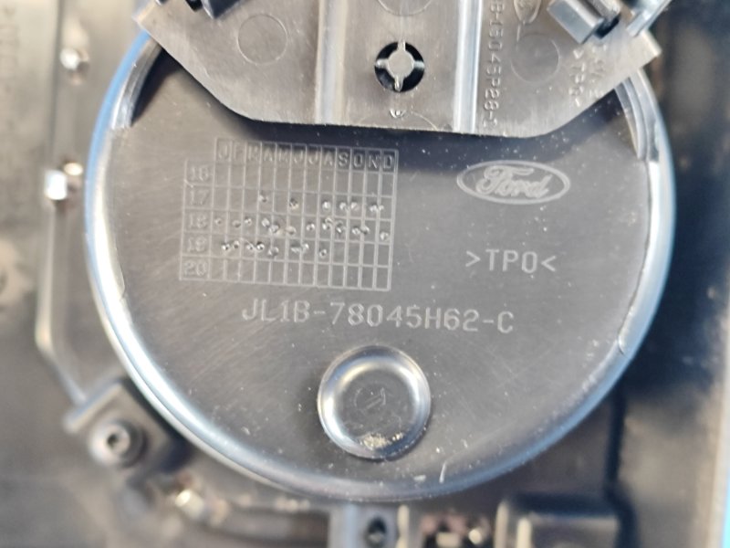 Cup holder for Ford Expedition 17-2018