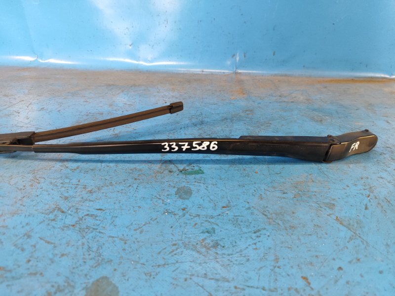 Front windshield wiper arm FORD EXPEDITION 17- 2018 Right.