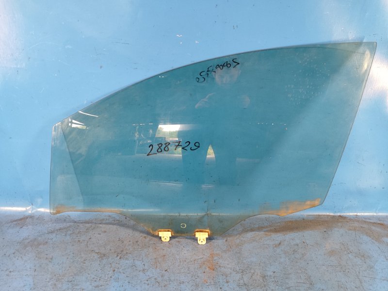 Door glass NISSAN LEAF 10-17 Left. Front.