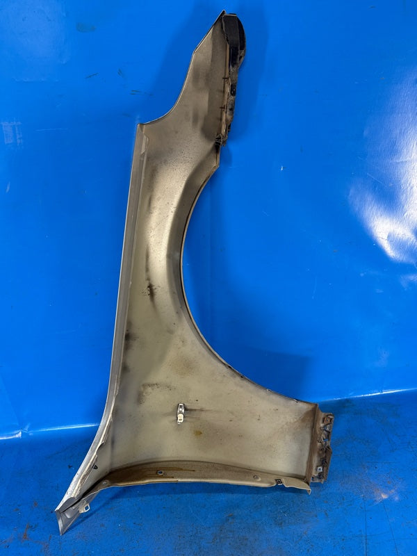 Front wing BMW 5 SERIES (E60/E61) 03-10 2007 Left.