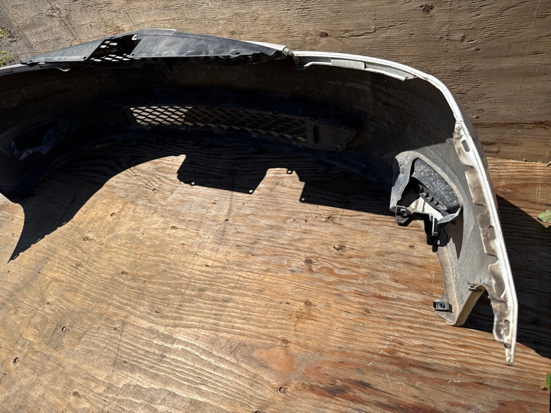 Front bumper for Toyota Sienna 03-10