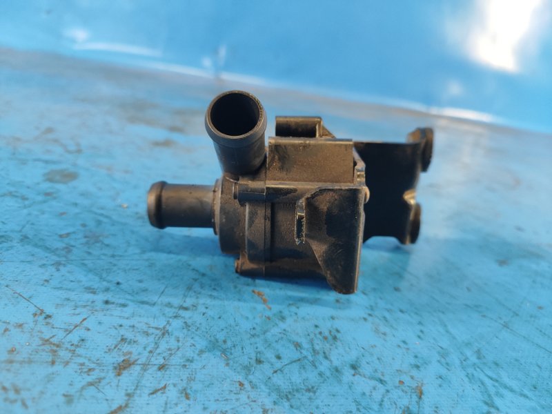 Electric cooling pump for Ford Escape 12-19 2017