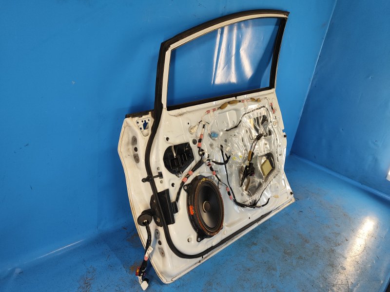Door TOYOTA PRIUS - 30 09-17 Right Front.