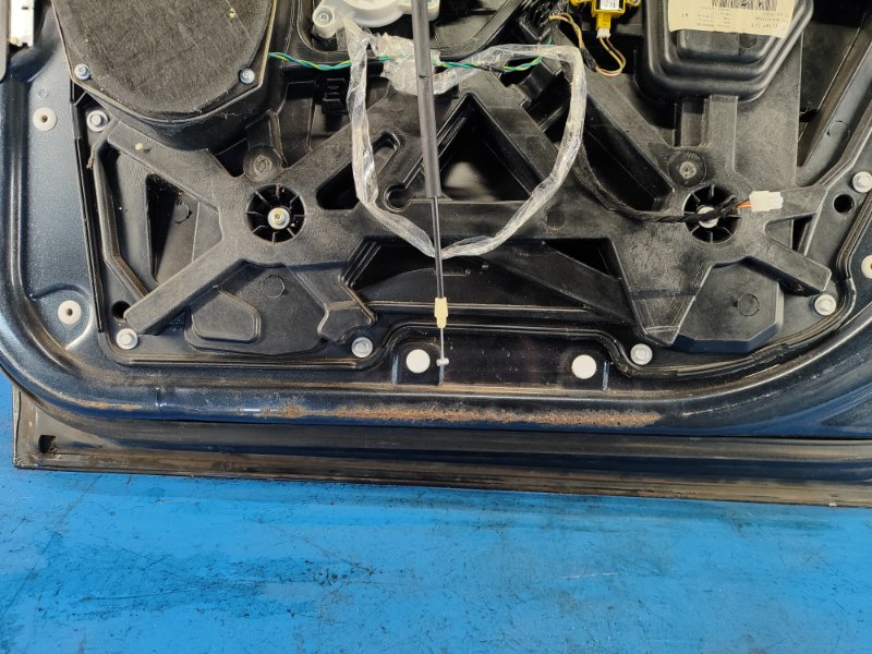 Door DODGE GRAND CARAVAN 08- 2014 Right Front.