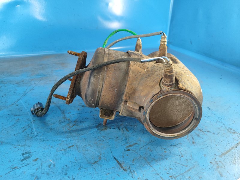 Catalytic Converter for Volvo XC70 07-16