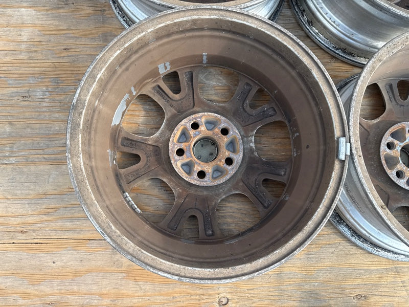 Wheel R17 TOYOTA SIENNA 03-10
