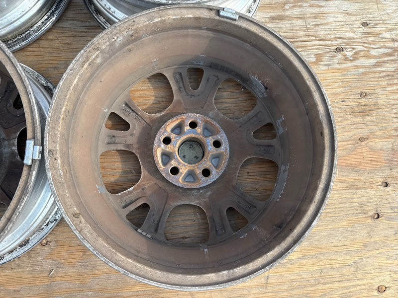 Wheel R17 TOYOTA SIENNA 03-10