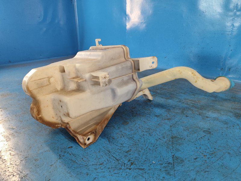 Windshield washer reservoir SUZUKI KIZASHI 09-14 2010