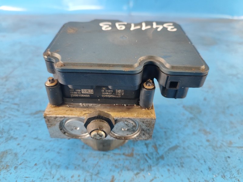 ABS unit Dodge Grand Caravan 08-2013