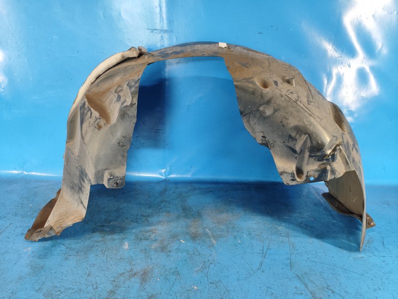 Mudguard FORD MUSTANG 15- Left. Front.