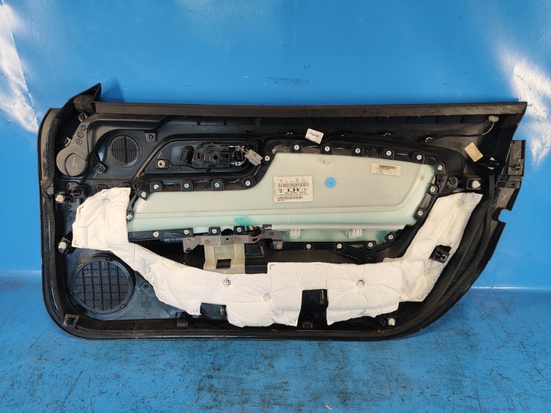 Door card FORD MUSTANG 15- Left. Front.