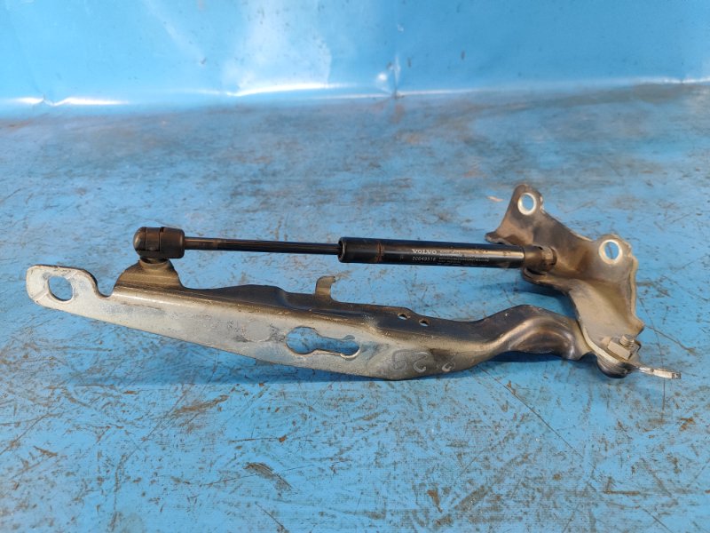 Hood hinge VOLVO XC70 07-16 Right