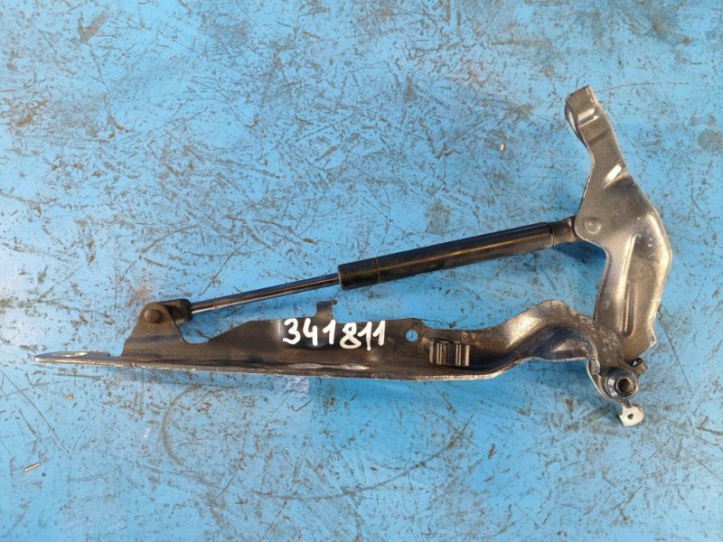 Hood hinge VOLVO XC70 07-16 Left.