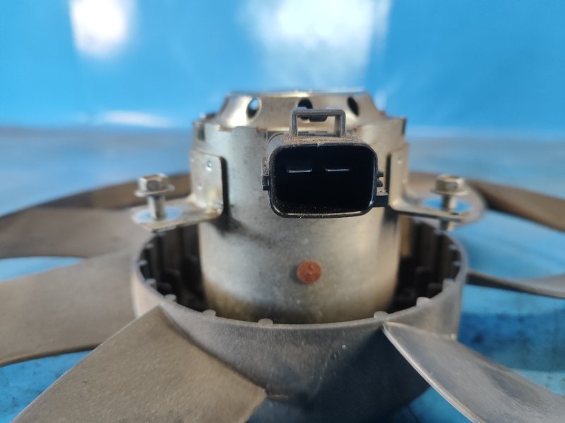 Main radiator fan FORD FUSION 14- Left.