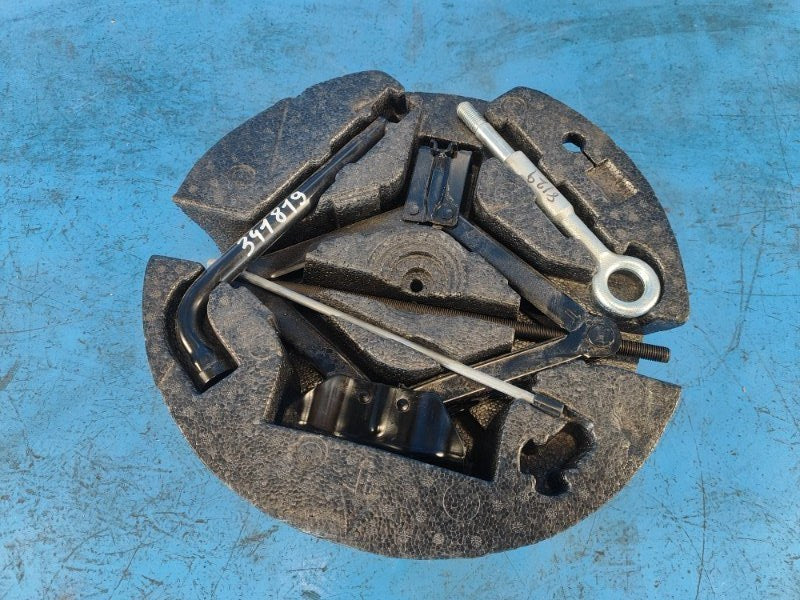 Toolbox for Volvo XC70 07-16