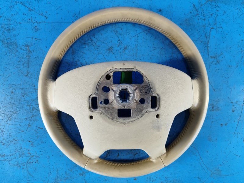 Volvo XC70 07-16 steering wheel