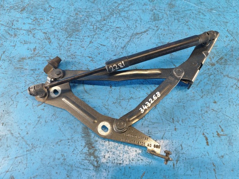 Trunk lid hinge FORD MUSTANG 15- Right.