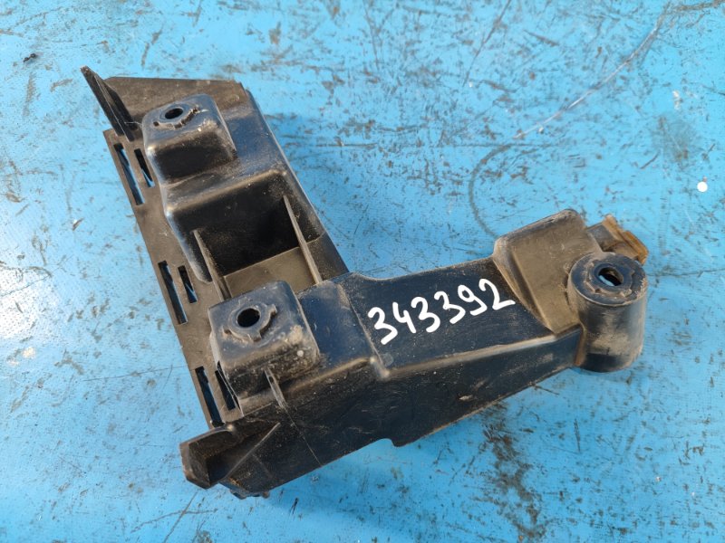 Rear bumper bracket VOLVO XC70 07-16 Left.