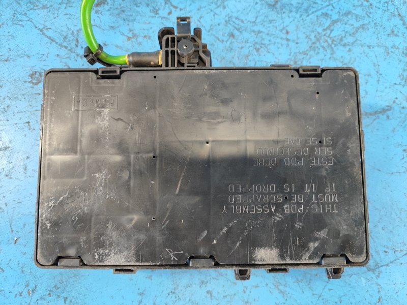 Fuse box engine compartment FORD FUSION 14-