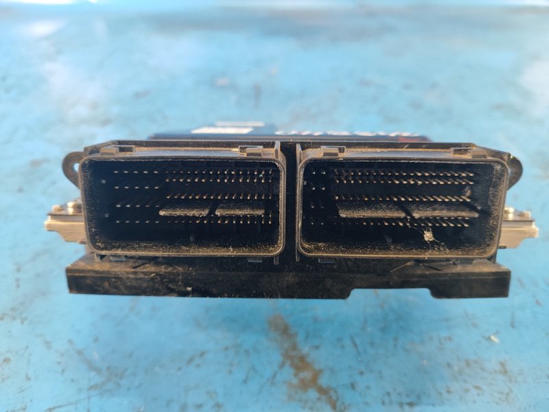 Engine control unit VOLVO XC70 07-16
