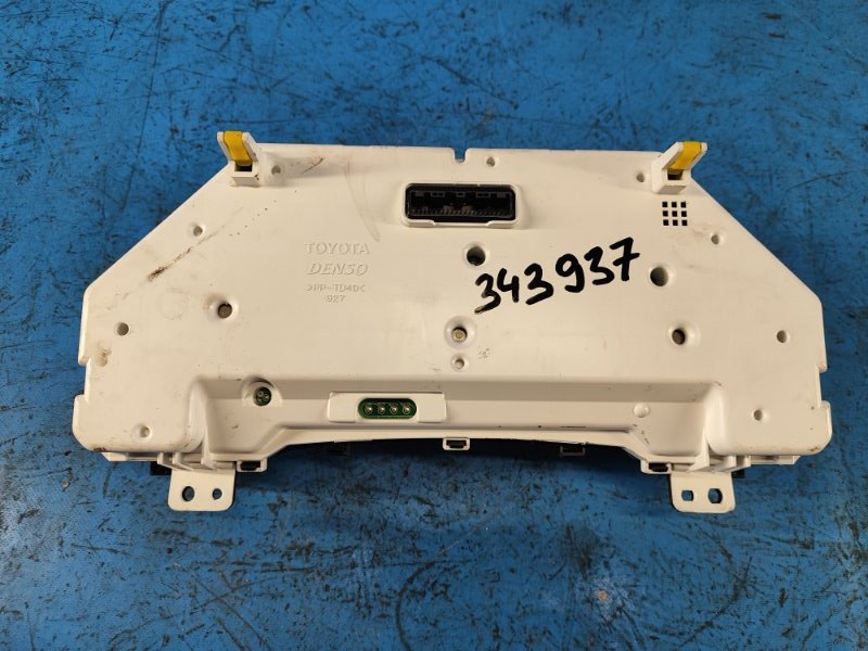 Dashboard Lexus CT200 11-17 2012