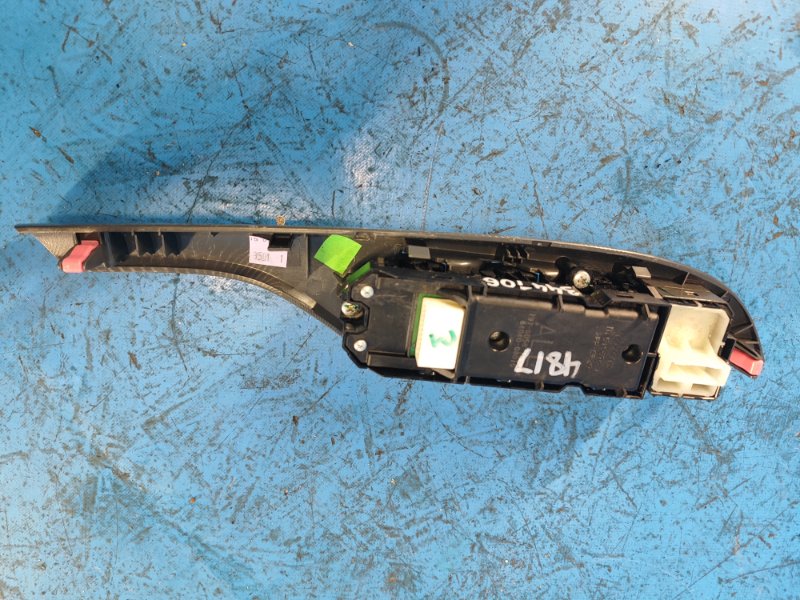 Toyota Sienna 11-16 2015 power window control unit