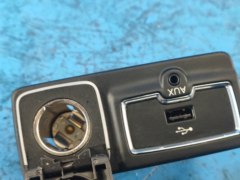 USB adapter JEEP RENEGADE (BU) 14-2015