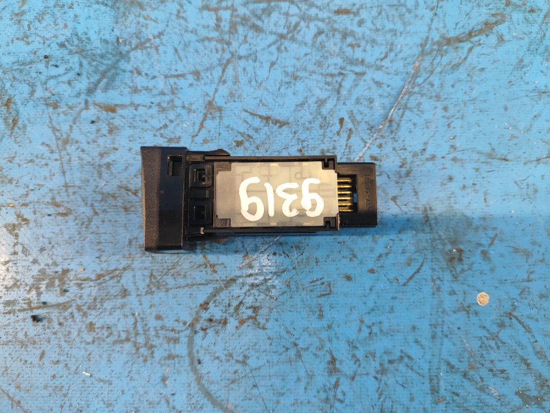 Parking sensor button LEXUS CT200 11-17 2012