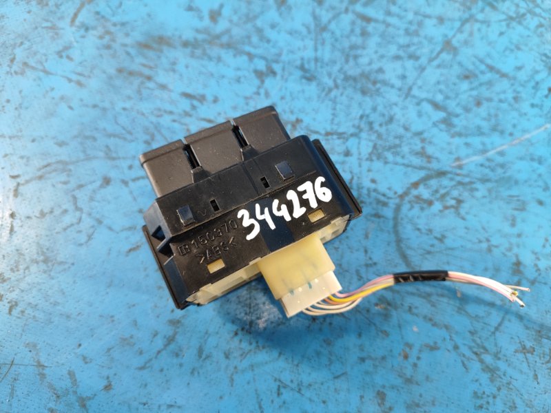 Automatic transmission mode button for the Lexus HS250H (ANF10) 09-12 2009