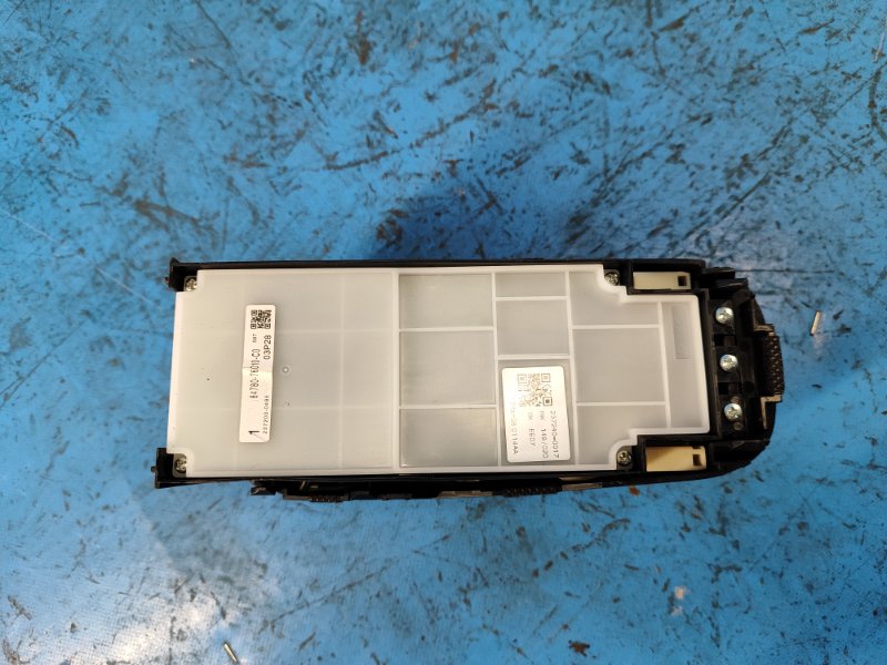 Image alt