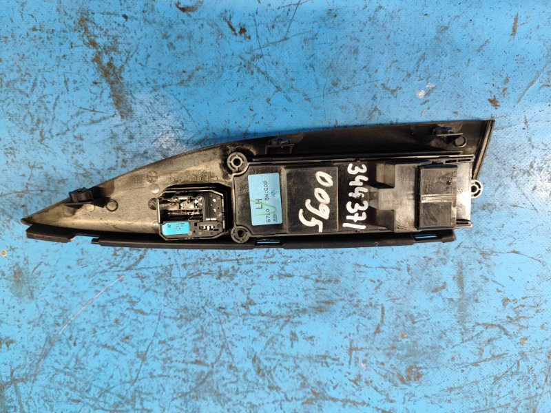 Power window control unit SUZUKI KIZASHI 09-14 2010