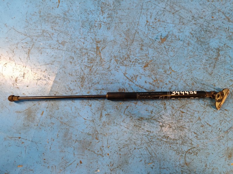 Trunk lid shock absorber TOYOTA PRIUS - 30 09-17 Lev.