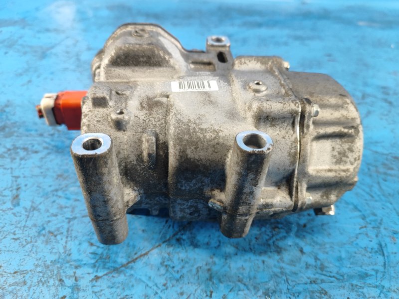 Air conditioning compressor for Toyota Prius Plus 11-14