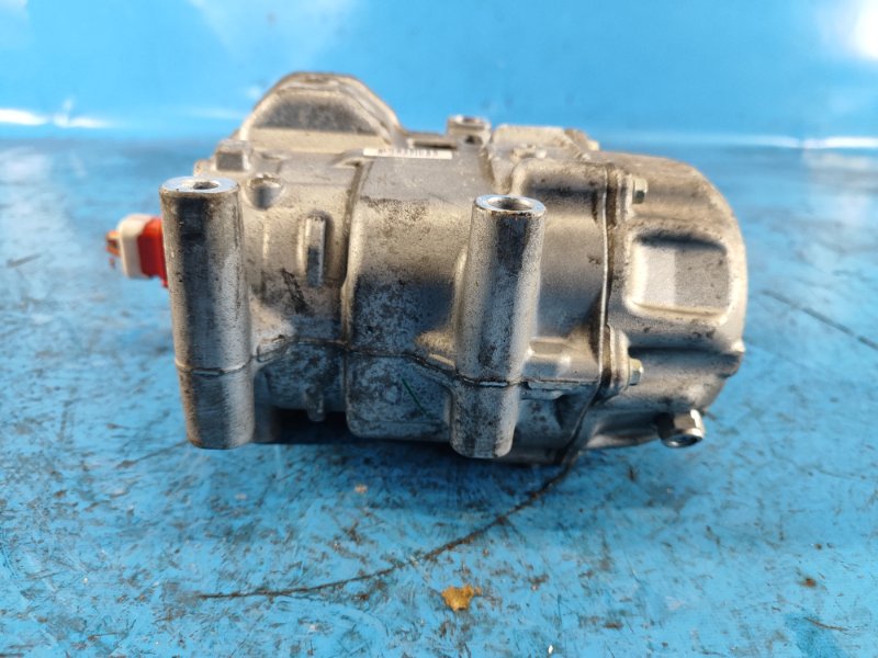 Air conditioning compressor for Toyota Prius Plus 11-14