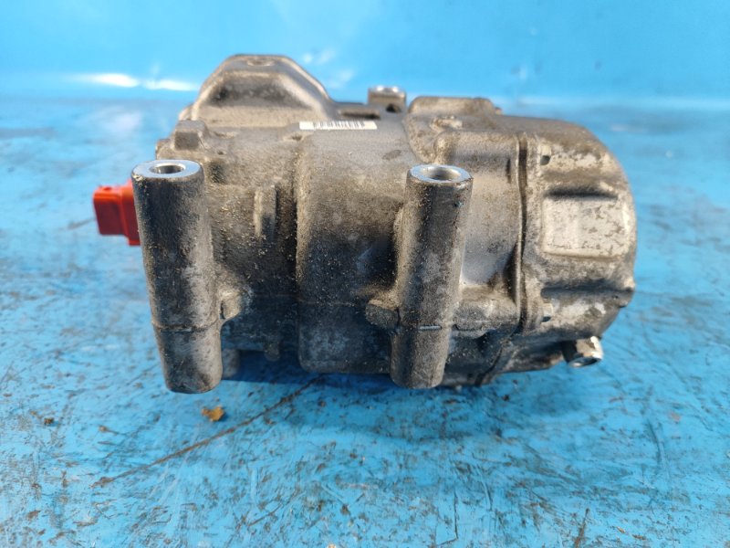 Air conditioning compressor for Toyota Prius Plus 11-14