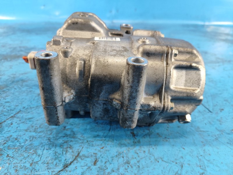 Air conditioning compressor for Toyota Prius Plus 11-14
