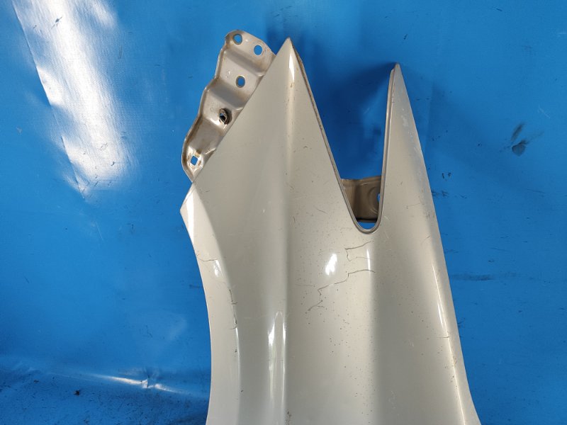 Front wing TOYOTA PRIUS - 30 09-17 Lev.