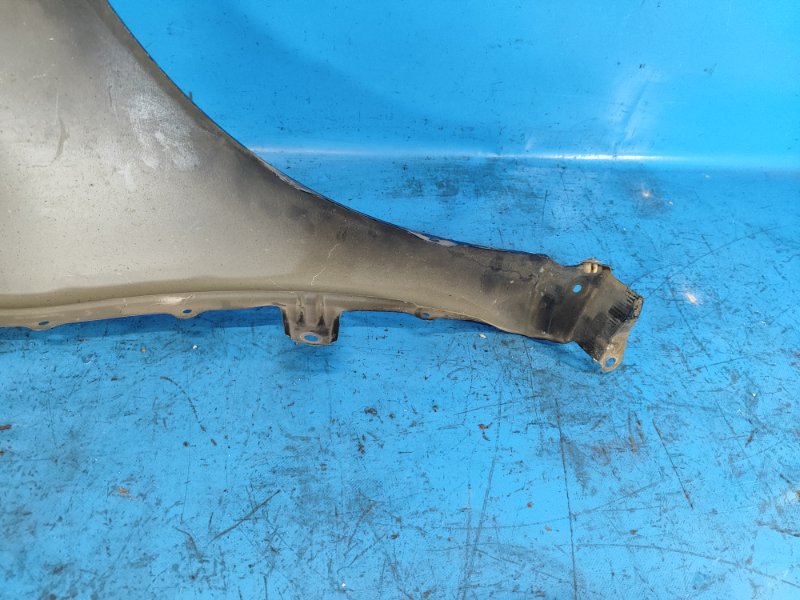 Front wing TOYOTA PRIUS - 30 09-17 Lev.
