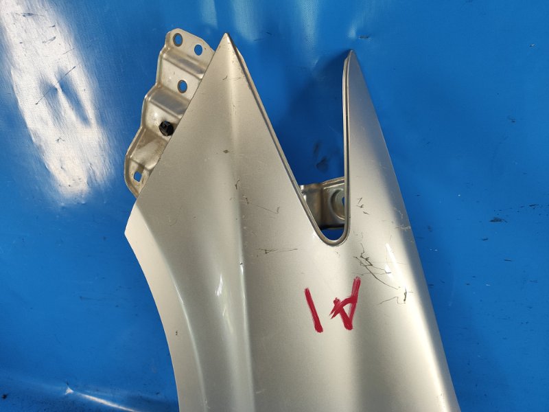 Front wing TOYOTA PRIUS - 30 09-17 Lev.