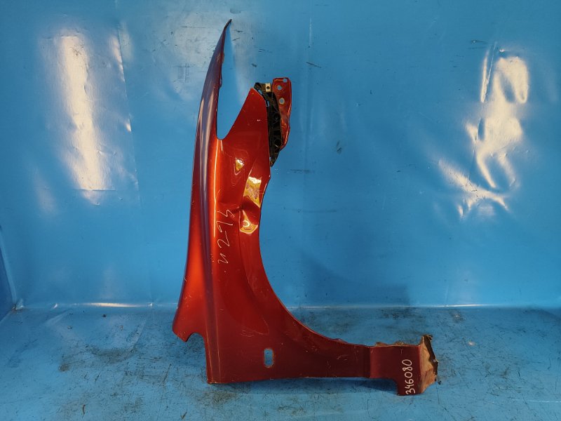 Front wing HONDA CIVIC 4D 06-11 Right.