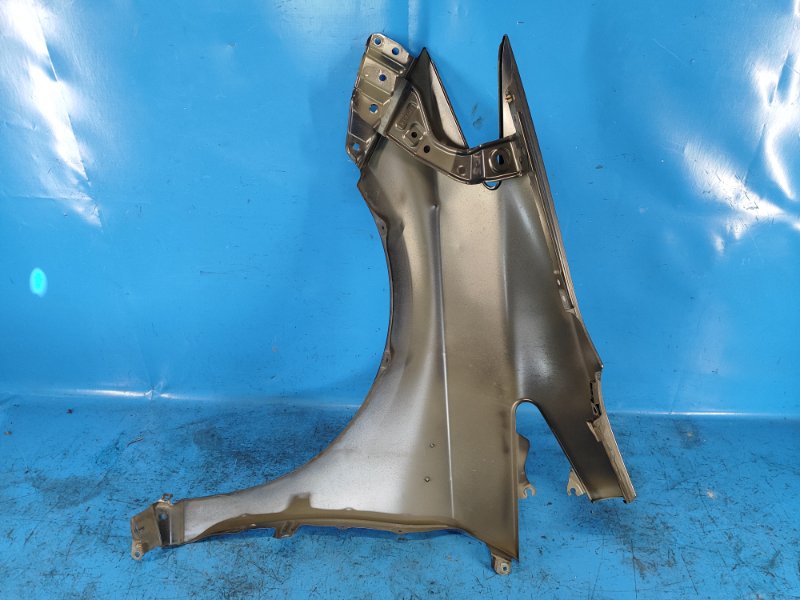 Front wing TOYOTA PRIUS - 30 09-17 Right.