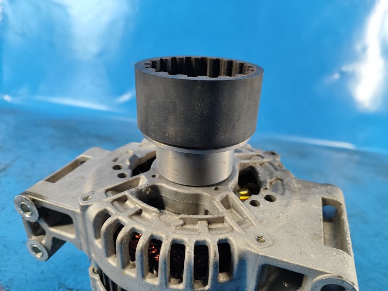 VOLVO XC90 Alternator 02–16 2008