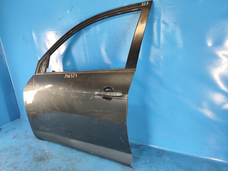 Door TOYOTA RAV4 05-12 Left. Front.