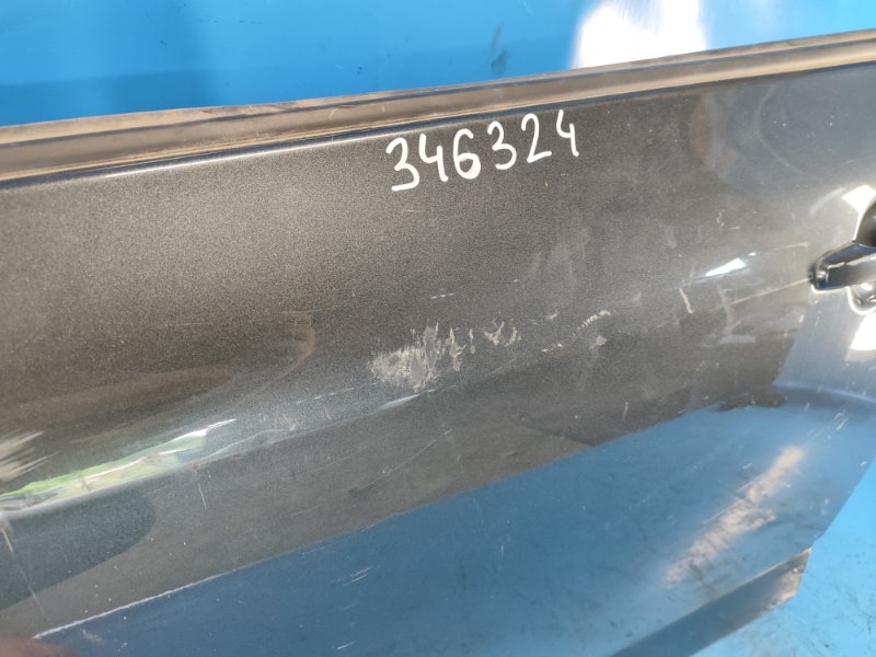 Door TOYOTA RAV4 05-12 Left. Front.